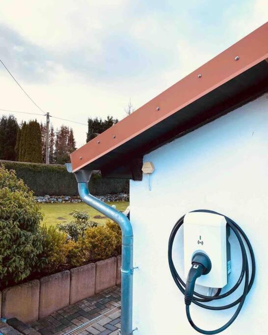 Casita - Sterneferienhaus Mit Garten, Sauna Und Wallbox Holiday home Kirburg